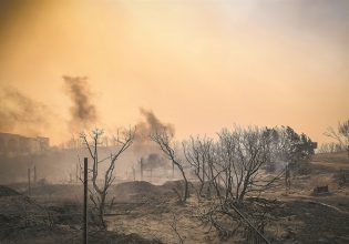Φωτιές: Γιατί καίγεται επτά ημέρες η Ελλάδα