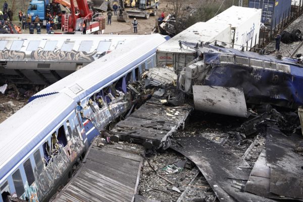 Τέμπη: Στον ανακριτή Λάρισας για απολογία πρώην γενικός διευθυντής της Διεύθυνσης Δικτύων του ΟΣΕ