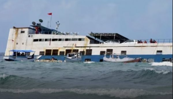 Ινδονησία: Τουλάχιστον 15 νεκροί στο ναυάγιο επιβατικού πλοίου στην Κελέβη