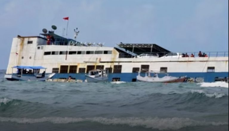 Ινδονησία: Τουλάχιστον 15 νεκροί στο ναυάγιο επιβατικού πλοίου στην Κελέβη