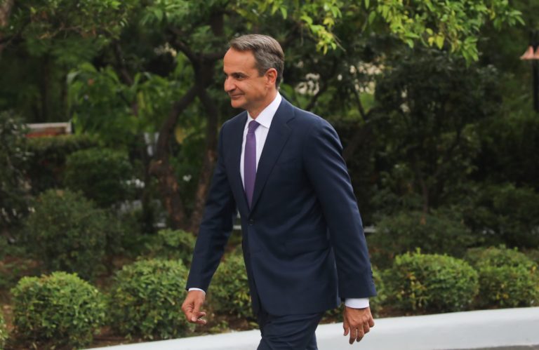 Μητσοτάκης: Σύσκεψη στο Μαξίμου με Πιερρακάκη και Γεωργιάδη – Ο νέος γύρος επισκέψεων στα υπουργεία