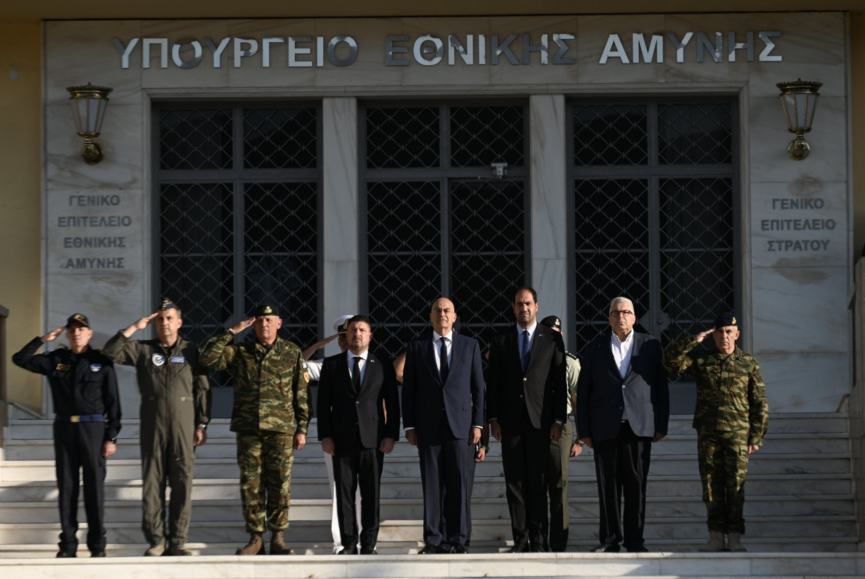 Πτώση Καναντέρ: «Στους δύο Αξιωματικούς απονέμεται ο βαθμός του Αντιπτεράρχου» – Όσα είπε ο Νίκος Δένδιας στην τελετή μνήμης