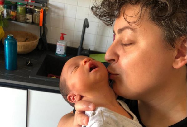 Ο αγώνας επιβίωσης των ομοφυλόφιλων γονέων στην Ιταλία – «Είμαστε όπως κάθε άλλη οικογένεια»