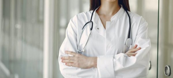 Θεσσαλονίκη: Συγγενής ασθενούς χτύπησε γιατρό με αφορμή μία συνταγή