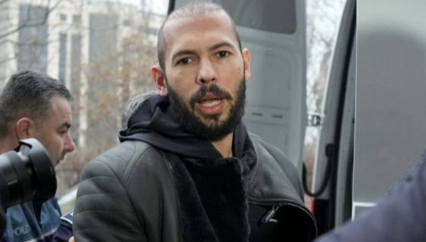 Άντριου Τέιτ: Το Tik Tok και άλλα μέσα κοινωνικής δικτύωσης εξακολουθούν να προωθούν περιεχόμενό του