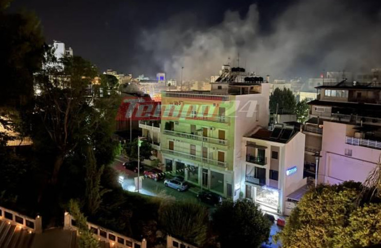 Πάτρα: Αναστάτωση μετά από φωτιά σε στέγη εστιατορίου – Μεγάλη κινητοποίηση της Πυροσβεστικής