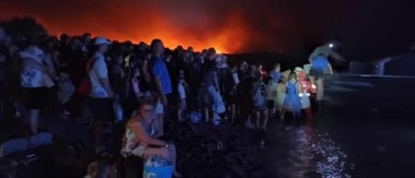 Το όμορφο «προϊόν» όμορφα «καίγεται»