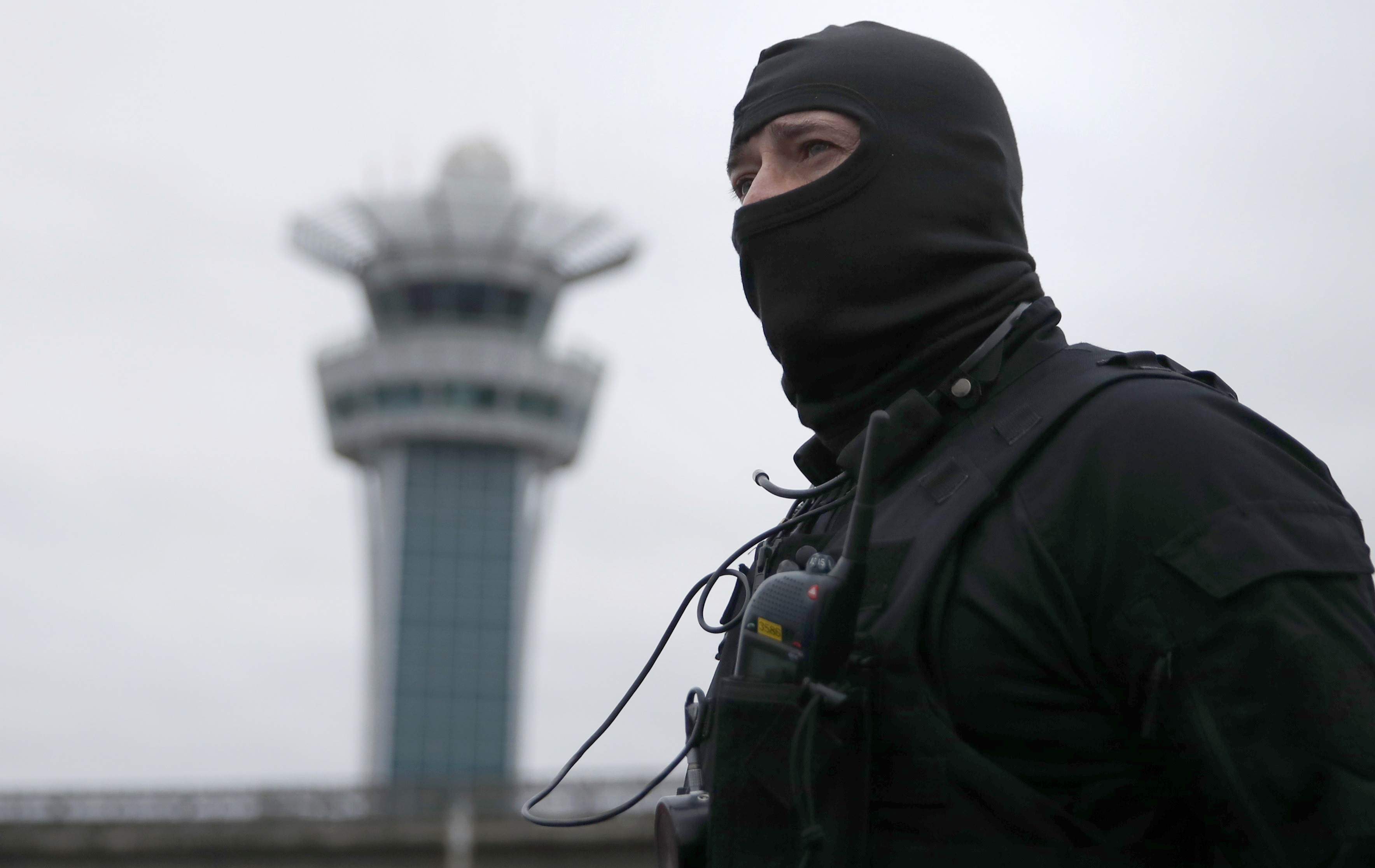 Γαλλία: Συναγερμός στο αεροδρόμιο «Σαρλ ντε Γκωλ» - Περουβιανή έμπορος ναρκωτικών πυροβόλησε τελωνειακή υπάλληλο