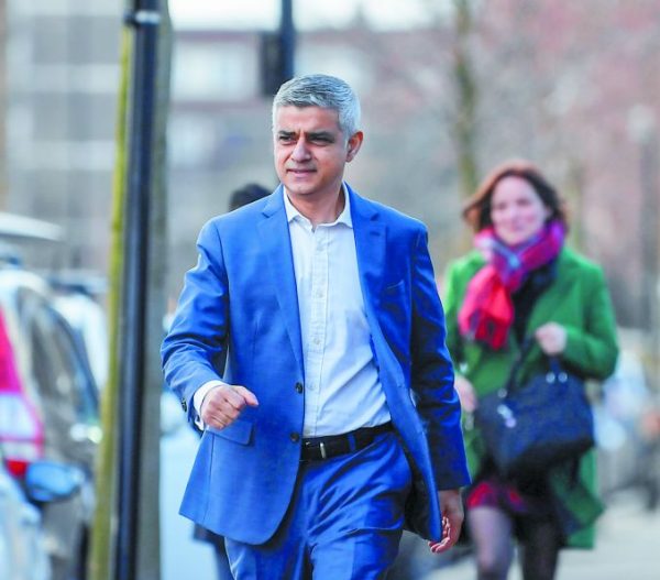 «Βρείτε τρόπο να μοιράζεστε τα Γλυπτά του Παρθενώνα»