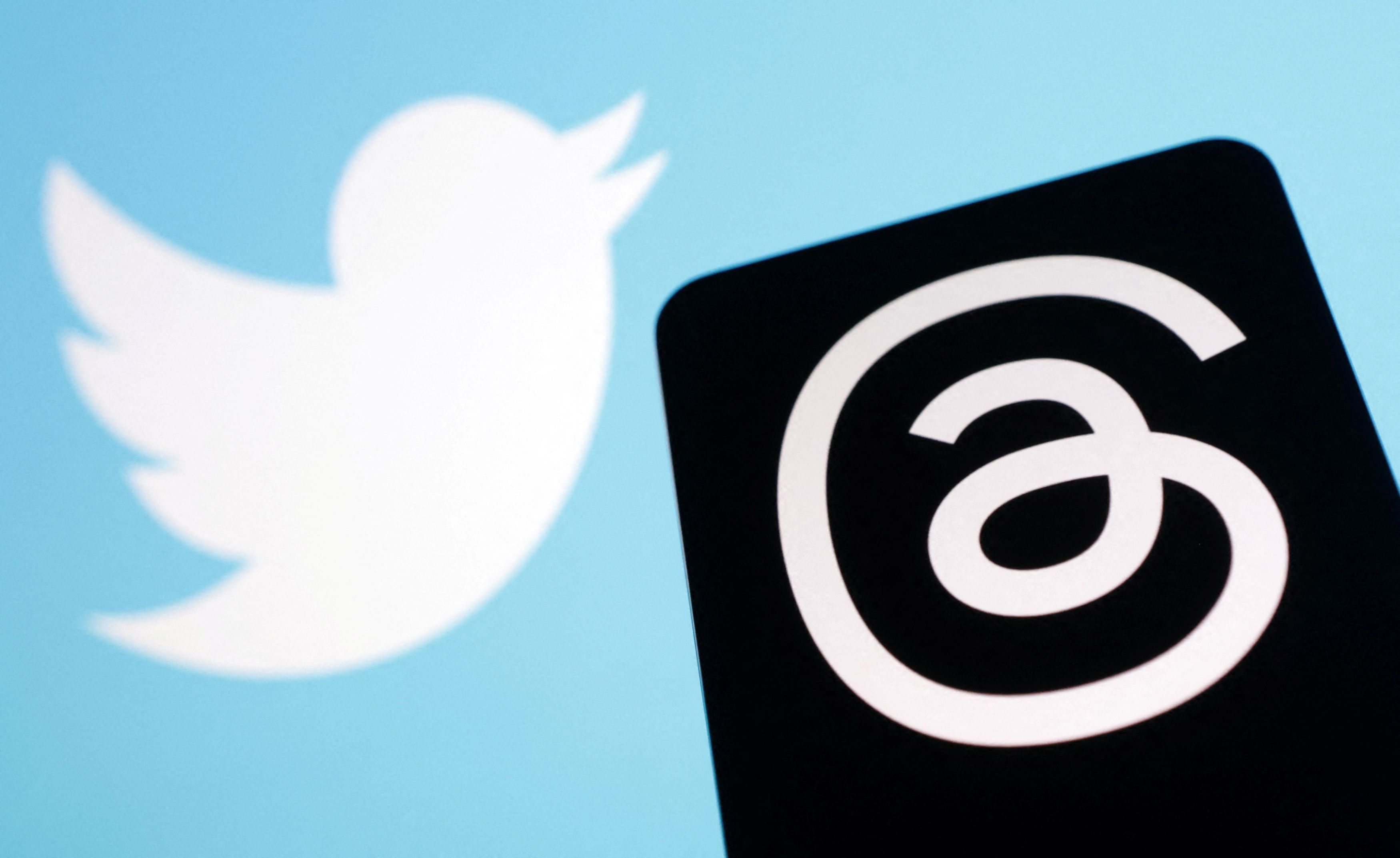 Threads: Ο Μασκ απειλεί με αγωγή για την «αντιγραφή» του Twitter από τη Meta
