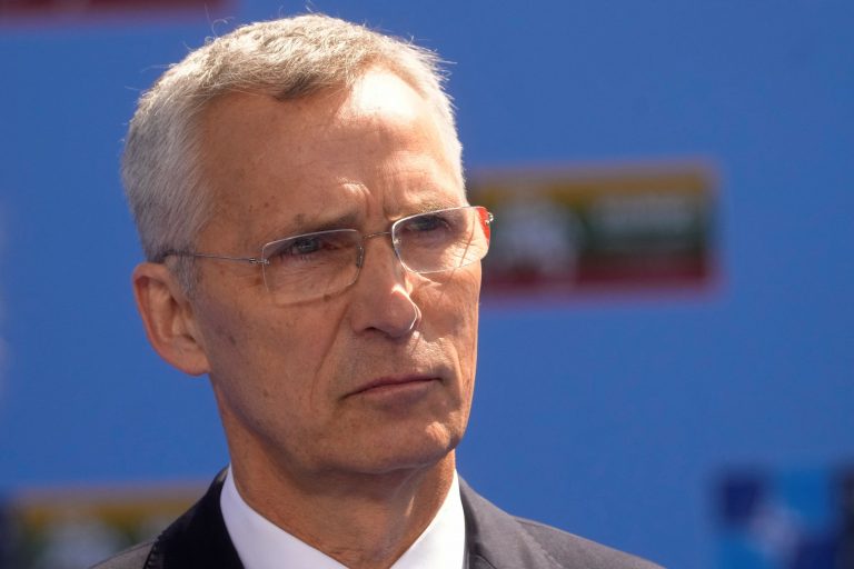 Στόλτενμπεργκ: Το ΝΑΤΟ θα δώσει θετικό μήνυμα για την αίτηση ένταξης της Ουκρανίας