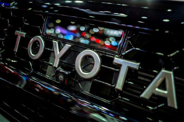Toyota: Το επόμενο μοντέλο σχεδιάζεται για βόλτες στη Σελήνη