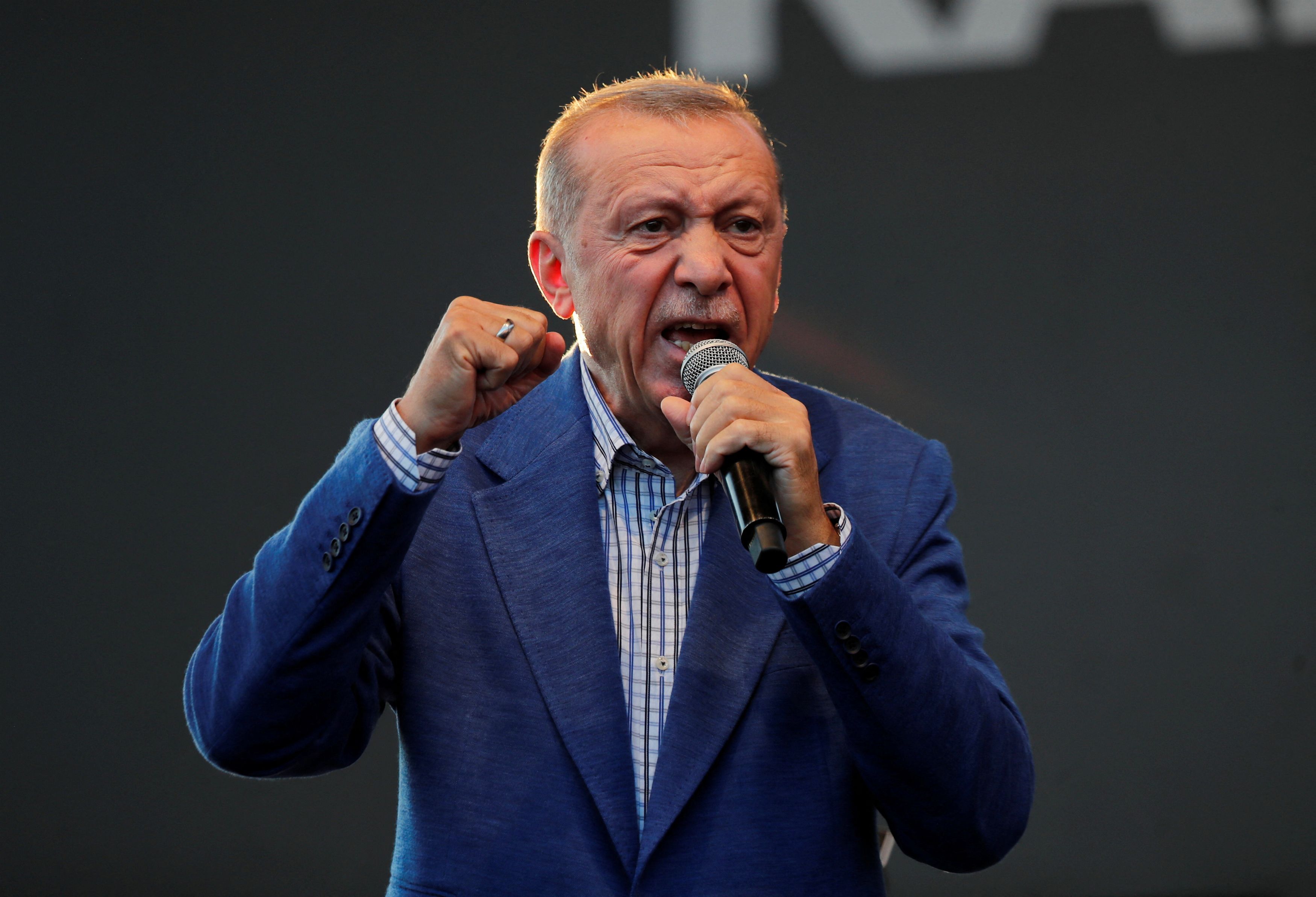 Τουρκία: Το παιχνίδι με πολλούς αποδέκτες του Ερντογάν δεν φέρνει τα ξένα κεφάλαια πίσω