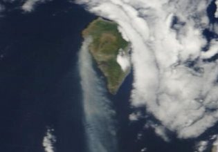 Πυρκαγιά στο νησί Λα Πάλμα: Μαίνεται ανεξέλεγκτη – Δείτε δορυφορικές φωτογραφίες