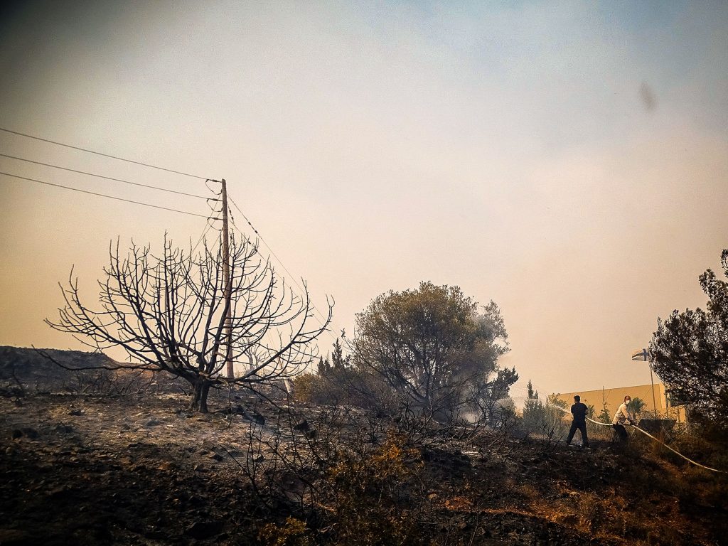 Φωτιά στη Ρόδο: Οι πέντε λόγοι που επεκτάθηκε η πυρκαγιά – Η εξήγηση του Ευθύμιου Λέκκα