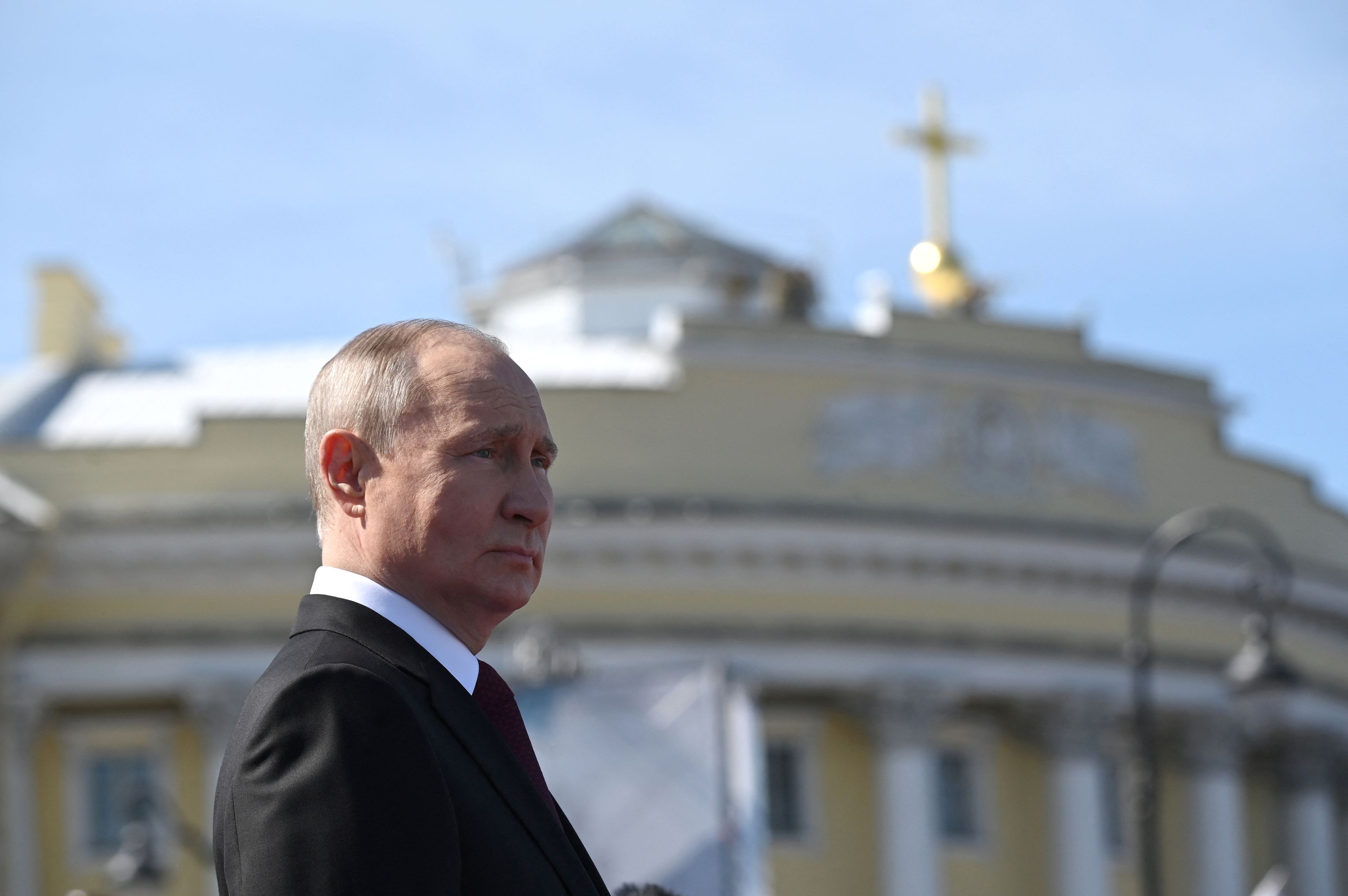 Ρωσία: Ο Πούτιν μιλά για ειρήνη στην Ουκρανία αλλά ετοιμάζεται για μεγαλύτερο πόλεμο