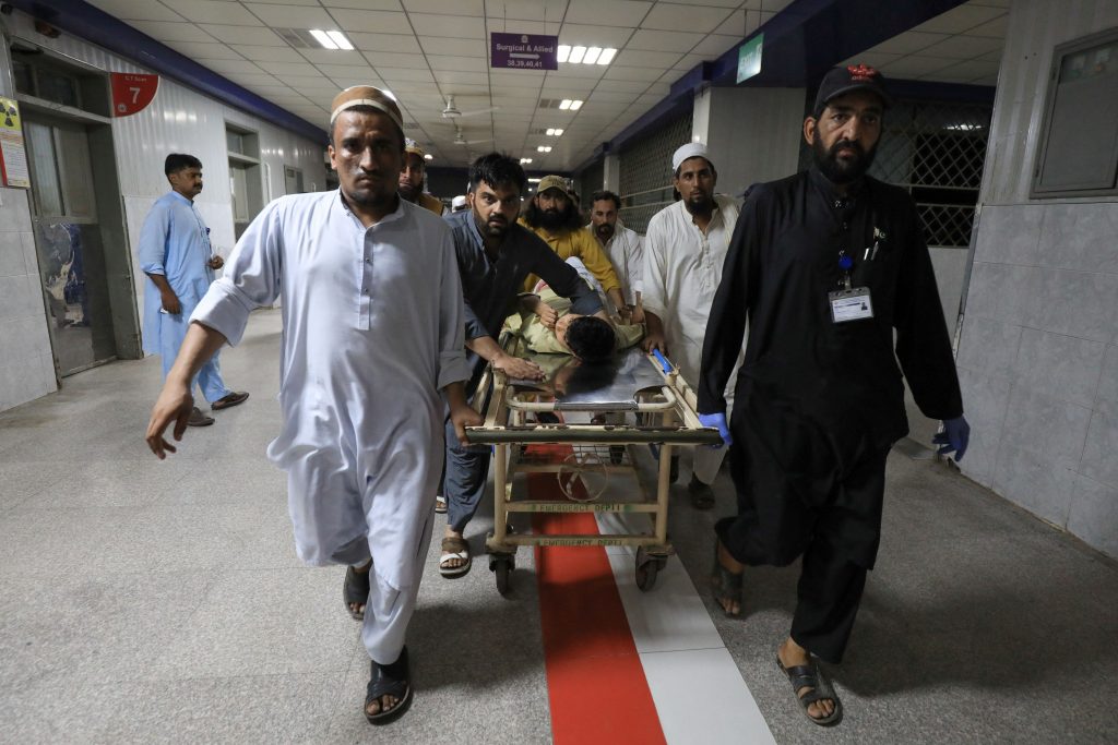 Πακιστάν: Το Ισλαμικό Κράτος ανέλαβε την ευθύνη για τη βομβιστική επίθεση αυτοκτονίας