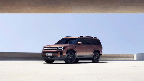 Hyundai Santa Fe: Τετράγωνη λογική