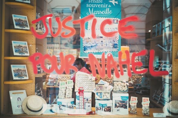 Γαλλία: Η εικόνα της γαλήνης απομακρύνεται δραματικά