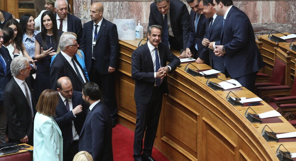 «Λιγότερο Όρμπαν, περισσότερο Μητσοτάκη - Θα καταλήξουμε σαν την Ελλάδα; Μακάρι», γράφει ιταλική εφημερίδα