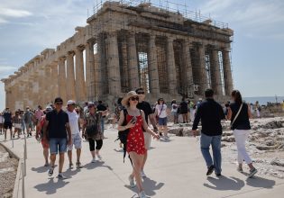 Μενδώνη: Μέσα στον Ιούλιο ζώνες επισκεψιμότητας στην Ακρόπολη
