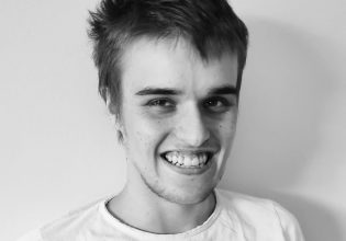 Θεσσαλονίκη: Κρίσιμη η κατάσταση του 19χρονου Jonathan – Είχε έρθει να εργαστεί σεζόν και διαγνώστηκε με λευχαιμία