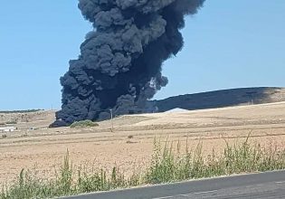 Κύπρος: Μεγάλη φωτιά σε εργοστάσιο ανακύκλωσης – Φλέγεται ολοσχερώς