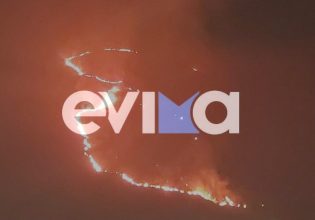 Φωτιά στην Κάρυστο: Ανεξέλεγκτη η πυρκαγιά – Υπόνοιες για εμπρησμό αφήνει ο δήμαρχος