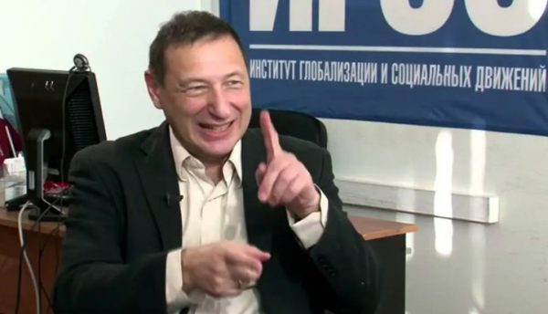 Ρωσία: Συνέλαβαν πολιτικό επιστήμονα και κοινωνιολόγο με την κατηγορία της «προτροπής σε τρομοκρατικές ενέργειες»