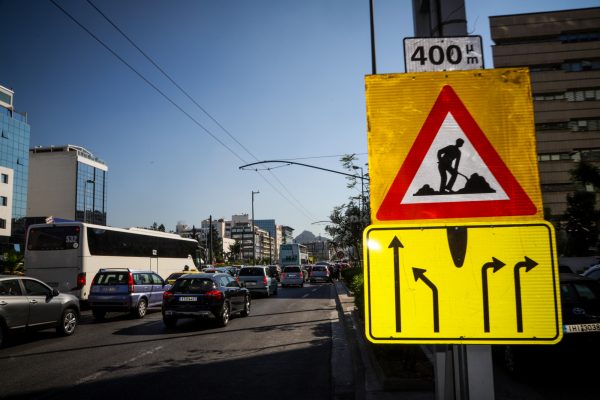 Ξεκινούν εργασίες ασφαλτόστρωσης από την Περιφέρεια Αττικής στη Λ. Κηφισού