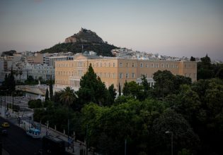 Στις 11:00 η ορκωμοσία των βουλευτών