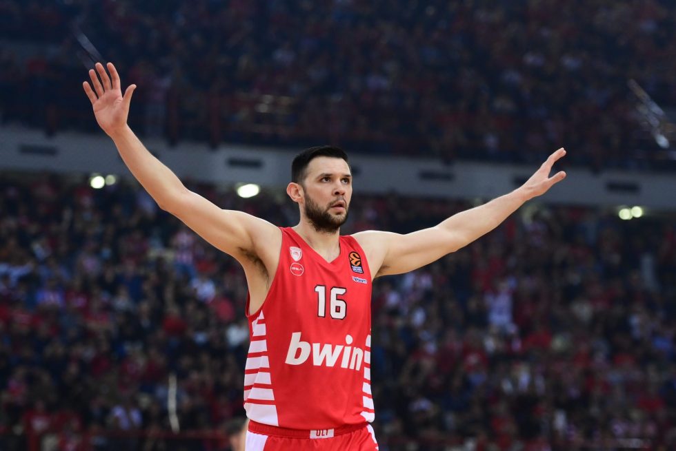 Το μήνυμα του Παπανικολάου μετά την ανανέωση: «Πουθενά σαν το σπίτι»