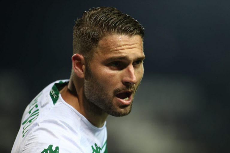 Αγωνία με Σένκεφελντ στον Παναθηναϊκό: Αποχώρησε με ενοχλήσεις από το φιλικό (Pic)