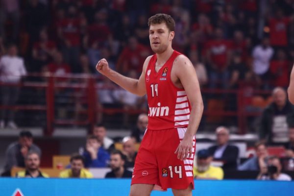 Το συγκινητικό μήνυμα του Σάσα Βεζένκοφ στον Ολυμπιακό