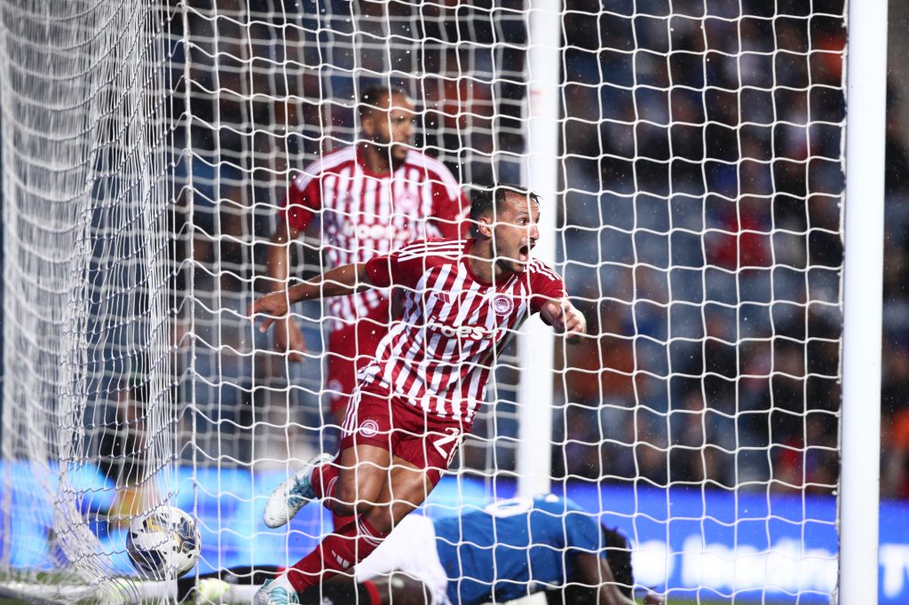 Η «δίχως λόγια» επικράτηση του Ολυμπιακού στο Ibrox