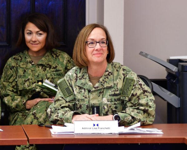 Τζο Μπάιντεν: Προτείνει την Φραντσέτι για την αρχηγία του Ναυτικού