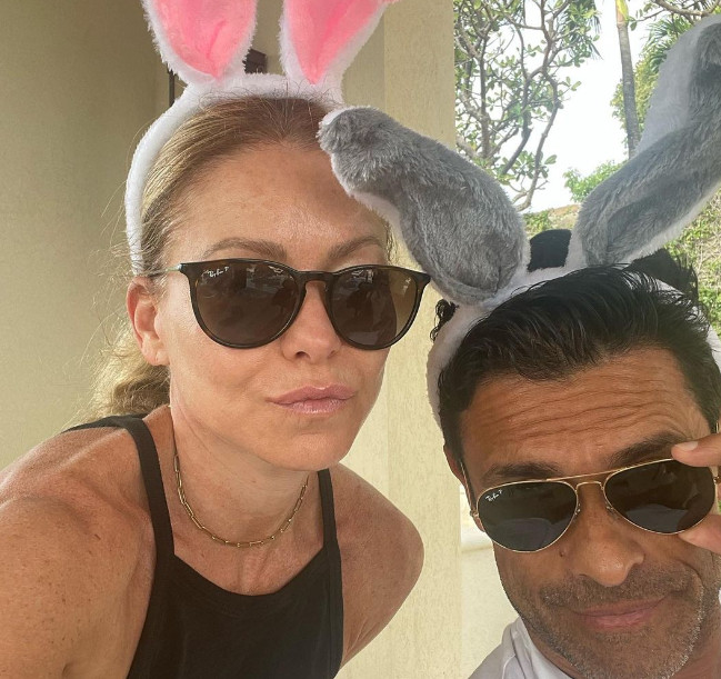 Πασίγνωστοι αμερικάνοι παρουσιαστές βρέθηκαν… κατά λάθος σε παραλία γυμνιστών στην Ελλάδα – «Είδαμε πολλά καμένα φασόλια»