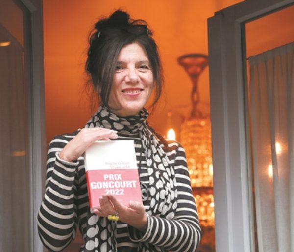 Μπριζίτ Ζιρό: «Ο φιλελευθερισμός εμπορευματοποιεί και τις ανθρώπινες σχέσεις»