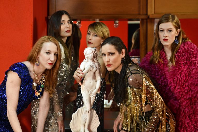 Φρανκ Κάστορφ: «Έφτασε η ώρα της αξιοπρέπειας για το γυναικείο φύλο»