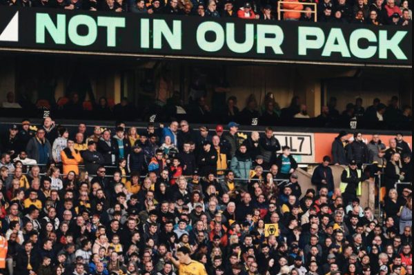 Γουλβς: Πρόστιμο 116.000 ευρώ για ομοφοβικά συνθήματα στο ματς με την Τσέλσι