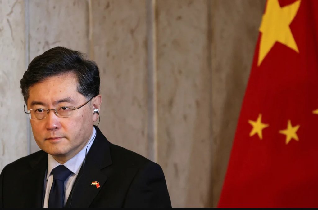 Τσιν Γκανγκ: Πού εξαφανίστηκε ο υπουργός Εξωτερικών του Σι Τζινπίνγκ; – «Οργιάζουν» τα σενάρια