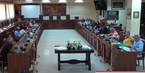 Δραπετσώνα: Κοινή απαίτηση να μετεγκατασταθεί η Oil One – «Με κυβερνητική απόφαση ήρθε έτσι πρέπει να φύγει»