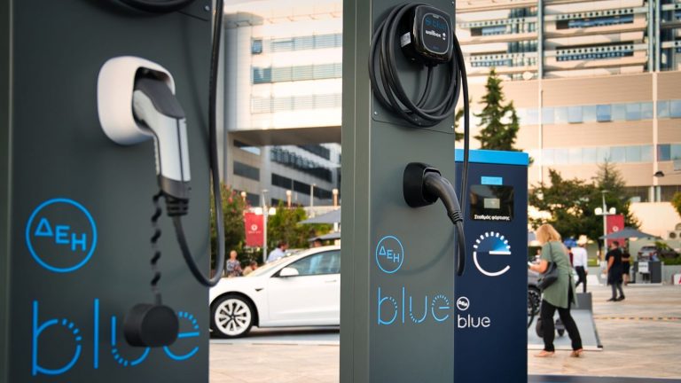 ΔΕΗ blue: Ρόδα είναι και φορτίζει σε περισσότερα από 1500 σημεία πανελλαδικά