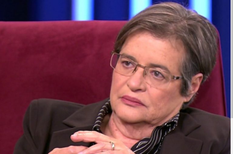 Ντέπυ Γκολεμά: «Δεν χρειάζεται τόση… χλαπαταγή στην τηλεόραση»