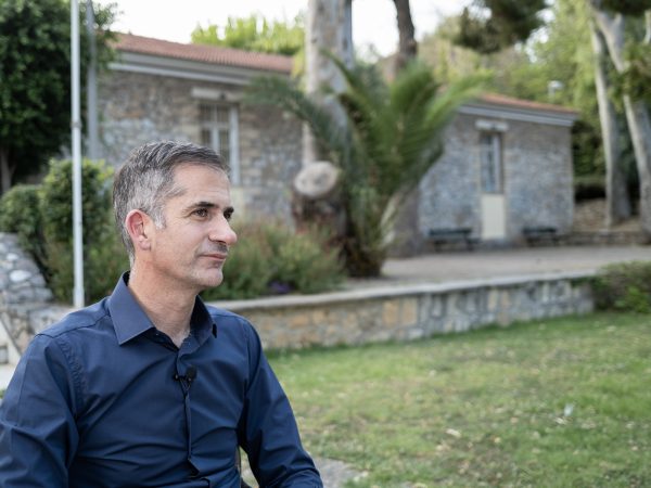 Κώστας Μπακογιάννης: Να βάλουμε τέλη στο Μέγαρο Μαξίμου και τα υπουργεία ενώ ήδη μειώνουμε στους δημότες