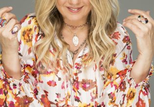 Ελένη Τσαλιγοπούλου: Μεγάλη καλοκαιρινή συναυλία στη Βόρεια Εύβοια