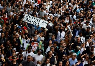 Γαλλία: Δικαστικό μπλόκο σε διαδηλώσεις εναντίον της αστυνομικής βίας – «Περιστέλλουν θεμελιώδη δικαιώματα»