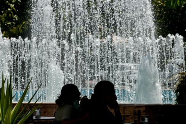 Καύσωνας: Οι πιο θερμές χρονιές στην Ελλάδα – Πότε θρηνήσαμε 1.300 νεκρούς, τι συμβαίνει με το φαινόμενο Ελ Νίνιο