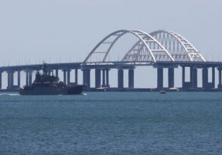 Ουκρανική επίθεση με drone στην Κριμαία – Προσωρινή διακοπή της κυκλοφορίας στη γέφυρα