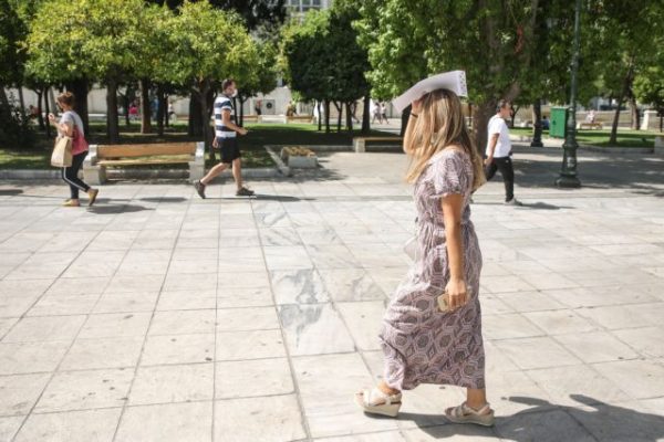 Κικίλιας: Ευρεία σύσκεψη αύριο για την αντιμετώπιση του καύσωνα